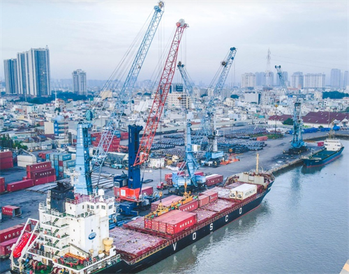 Nữ đại gia chi vài trăm tỉ đồng trở thành cổ đông lớn của Cảng Sài Gòn